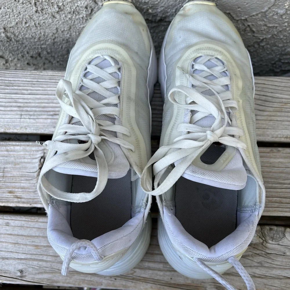 NIKE Shoes Men Size 12 AIR MAX 2090 MENS CASUAL ATHLETIC FASHION